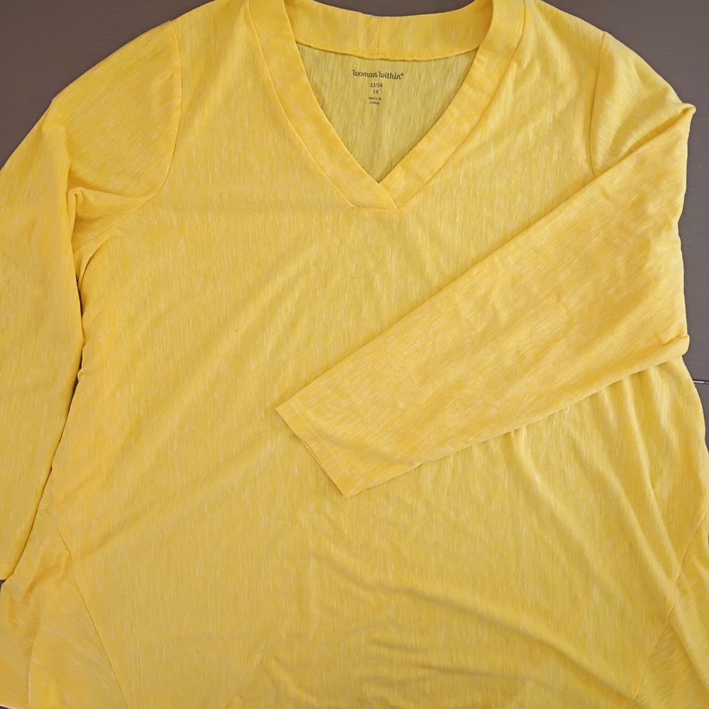 1X Woman Within Yellow V-Neck Tunic Tee Blouse. Worn Once.